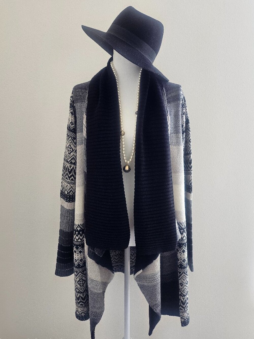 Geometric Pattern Waterfall Open Front Cardigan - Silver Metallic Detail - L